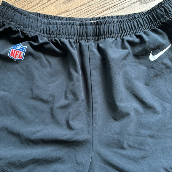 New York NFL Jets 🔥 Black Nike Shorts On-Field Players Practice Shorts #1 - Picture 5 of 6